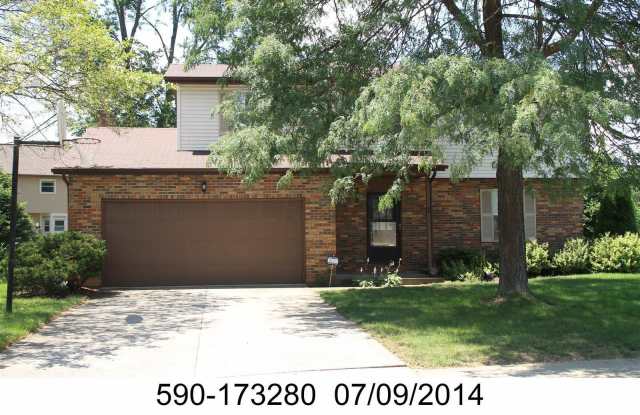 7683 Old Foxe Court Gallery 2