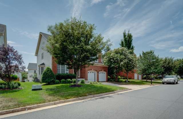 43320 BARNSTEAD Drive Gallery 3