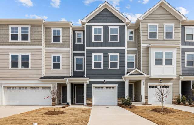 Gorgeous New Construction! Updated Kitchen, SS Appliances, Open Floorplan, Garage, Pet Friendly! photos photos