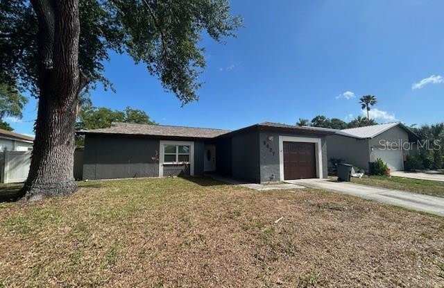 6427 109TH AVENUE N photos photos