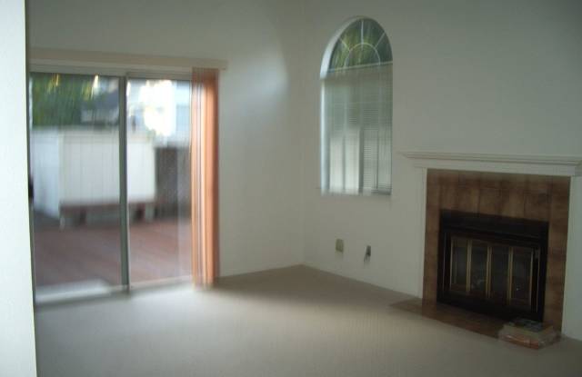 32 Williams LN Gallery 4