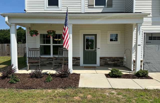 **MONTH of OCTOBER RENT FREE!** Spacious 4-Bedroom Rental in Linden, NC! Perfect for Military Families! Gallery 4