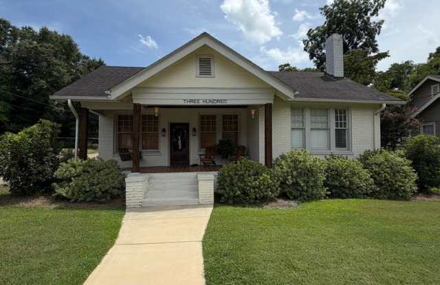 3 bed 2 bath in Historic Downtown Troy photos photos