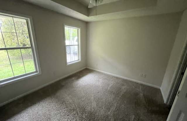 5445 Mercedes Drive Gallery 4