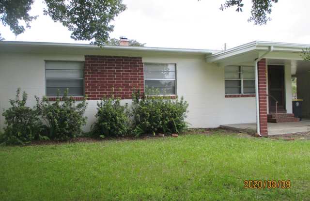 Renovated 3/1 off 103rd St photos photos