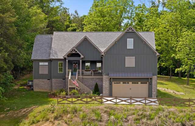 8635 Woodbury Acre Court Gallery 2