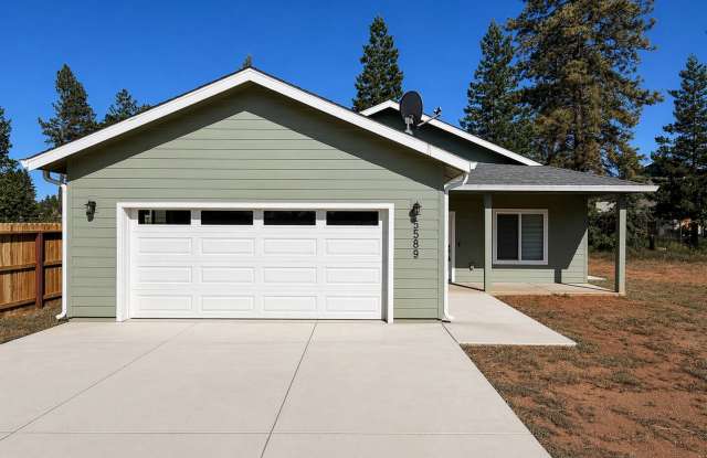 Newer 2BR/2BA Home in Paradise — 2-Car Garage, Yard, Pet-Friendly photos photos