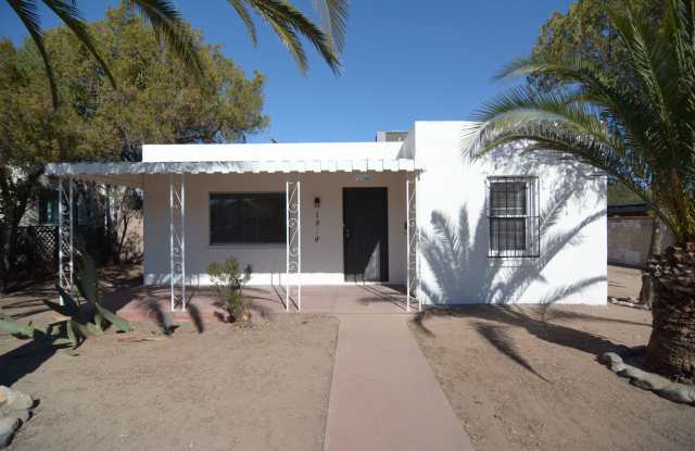 Charming 2 Bedroom 1 Bath Home! Close to the UofA! photos photos
