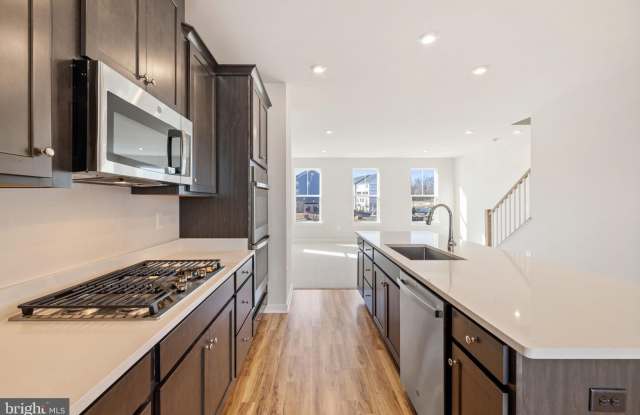42580 PITLOCHRY Terrace - 42580 Pitlochry Terrace, Arcola, VA 20166