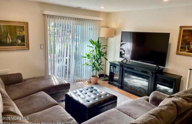 102 Wedgewood Circle photos photos