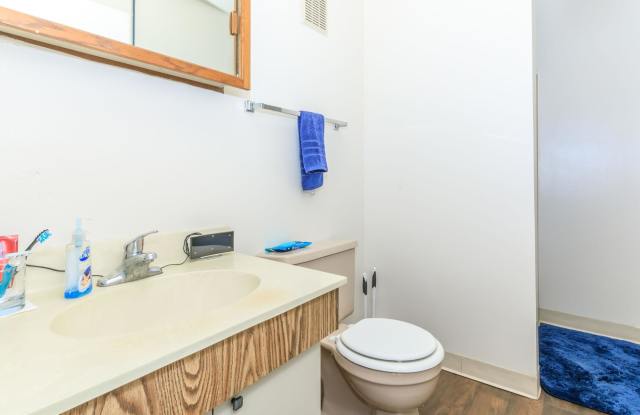 The Bluffs Apartments Gallery 2