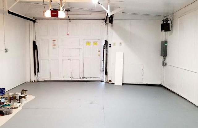 320 warren Street Gallery 4