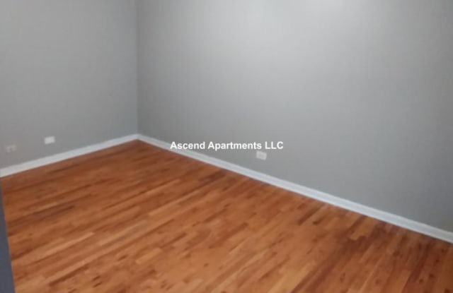 1303 East 71st Pl. (Blackstone) Gallery 2