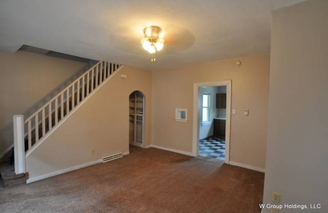 Super Convenient 1 Bedroom in Up  Coming Millvale! photos photos