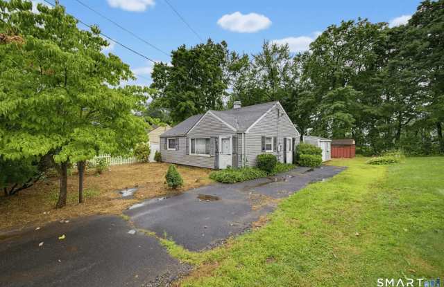 Two Bedroom Single-Family in Bloomfield Gallery 3