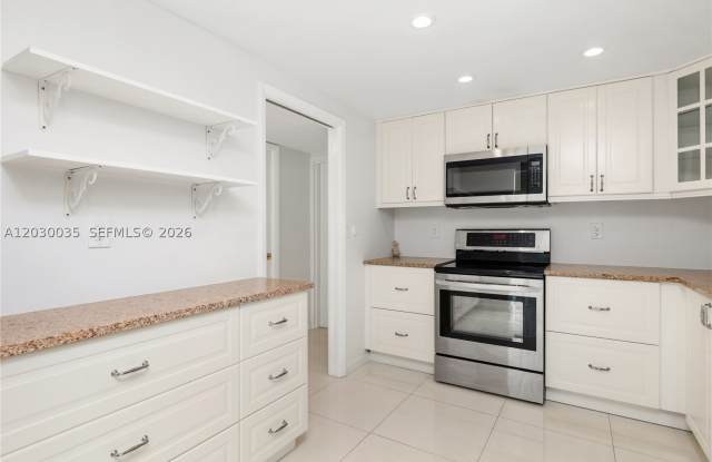 210 Sea View Dr Gallery 4