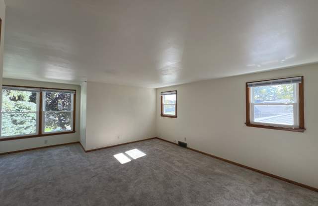 1730 Cleveland Ave - Upper Gallery 2