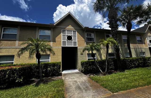 2 Bedroom 2 Bath Hawthorne Village Condo near FL Mall! Gallery 1