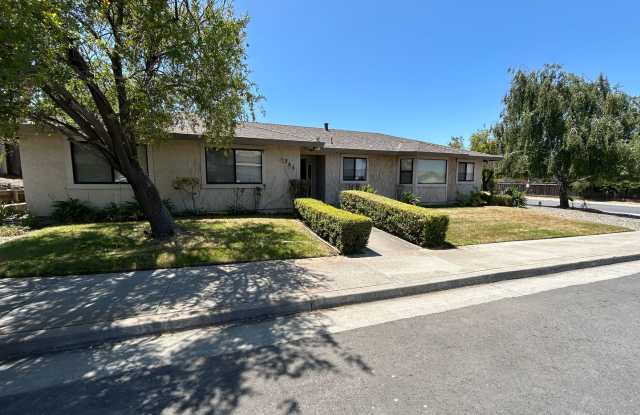 Three Bedroom Two Bath Family Home photos photos