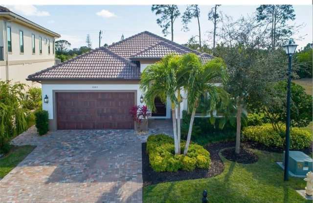2883 Coco Lakes Drive photos photos