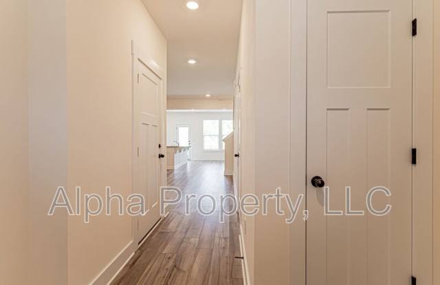 1086 Millison Pl Gallery 2