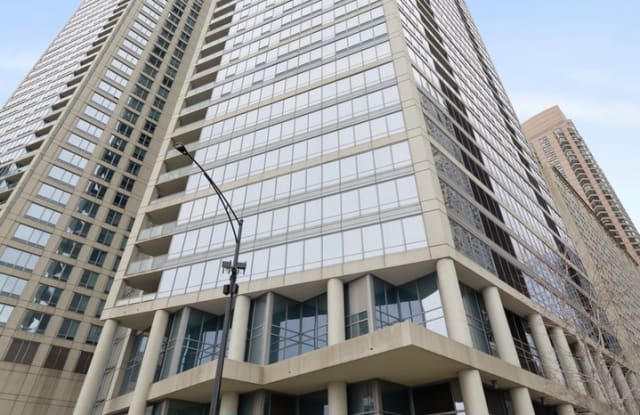 600 North Lake Shore Drive - 600 N Lake Shore Dr, Chicago, IL 60611