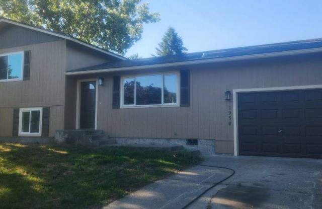 Sundance Home - 1950 East Sundance Drive, Post Falls, ID 83854