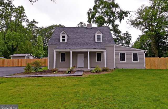 2905 BOSWELL AVENUE photos photos
