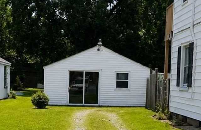 1006 Briarfield Road Gallery 1