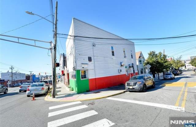 6245 Kennedy Boulevard Gallery 1