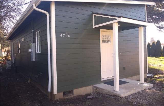 4906 Crater Ave N photos photos