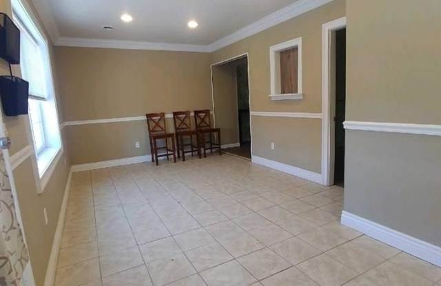 1801 W Michigan Avenue lot: 6 Gallery 2