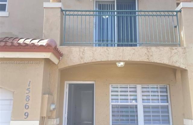 15869 SW 70th Ter photos photos