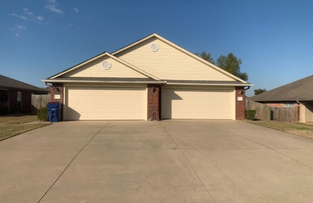 921 Trenton Drive - 921 Trenton Drive, Fort Smith, AR 72908