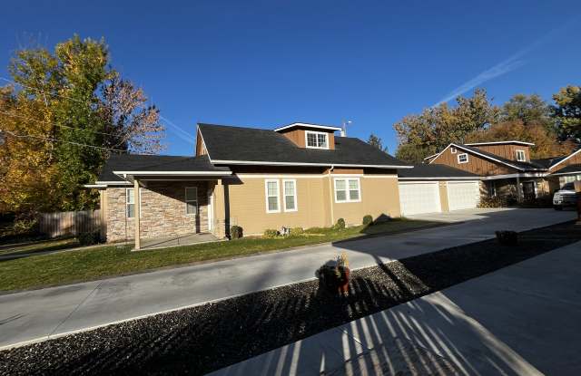 4940 Willow Ln - 4940 Willow Lane, Boise, ID 83703