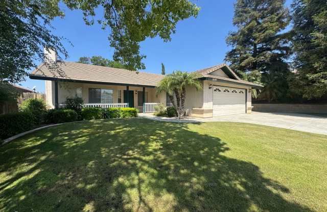 Charming cul-de-sac home! photos photos