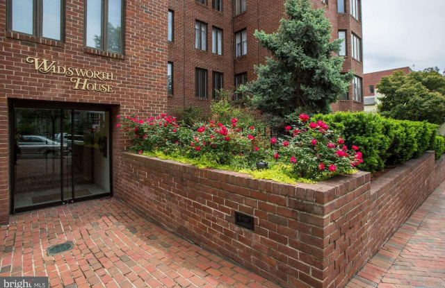 1045 31ST ST NW #21 - 1045 31st Street NW, Washington, DC 20007