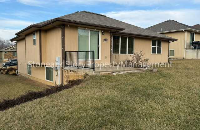 3 bedroom 2 bath in Washburn Rural school district Gallery 4