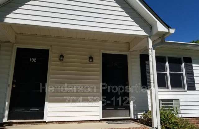 1442 Riverview Road Gallery 2