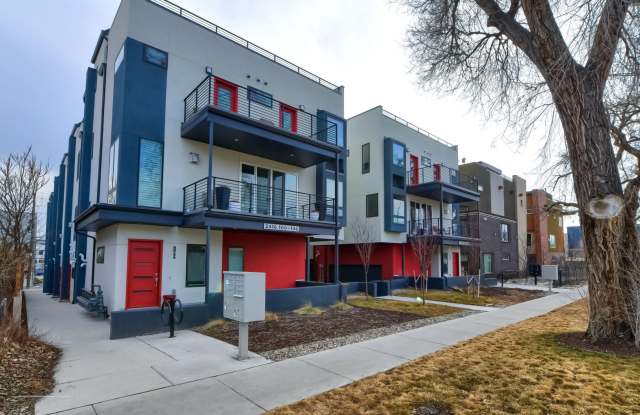 2 Bedroom townhome in Denver - 2816 West 26th Avenue, Denver, CO 80211 2 Bedroom townhome in Denver - 2816 West 26th Avenue, Denver, CO 80211