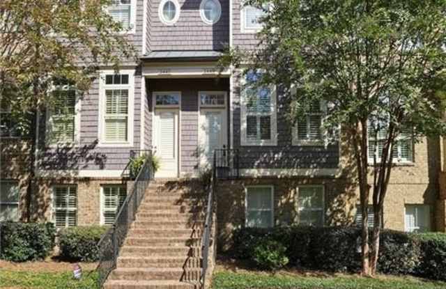 2443 Gatebury Circle photos photos