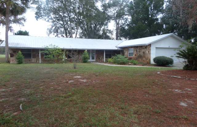 20 North Country Club Drive - 20 North Country Club Drive, Citrus County, FL 34429