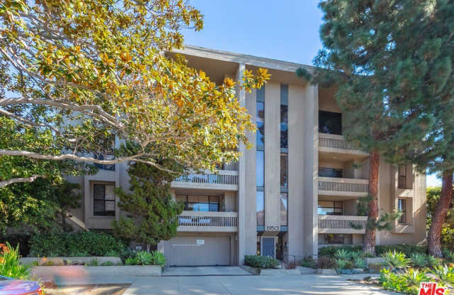 1950 S BEVERLY GLEN Blvd unit: 102 photos photos