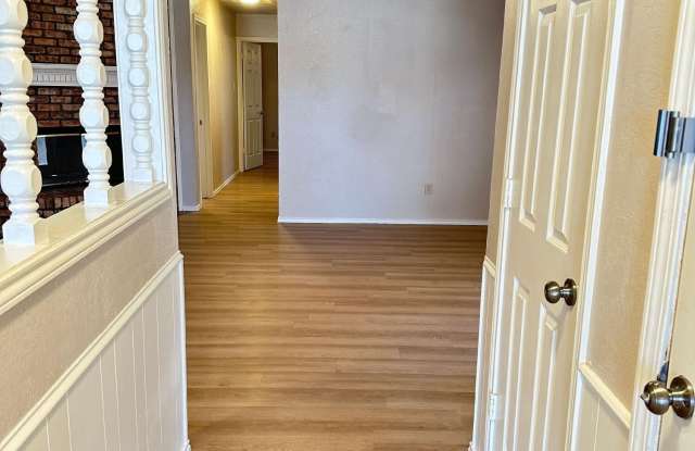 6803 Iola Avenue Gallery 3