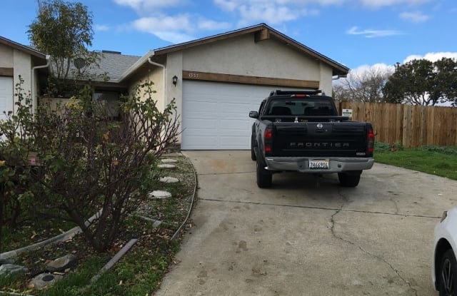 1333 Johnson Ct photos photos