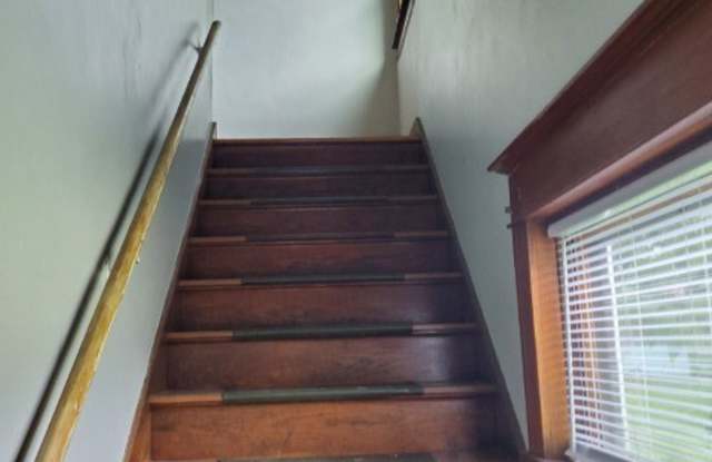 1135 Thomas Street - 2 Gallery 3