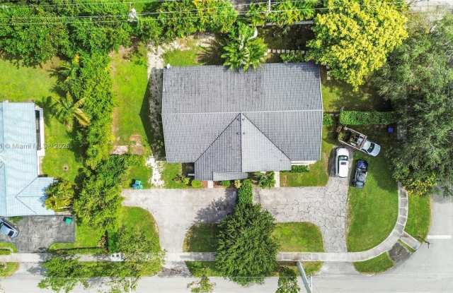 12193 SW 82nd Ave - 12193 Southwest 82nd Avenue, Pinecrest, FL 33156