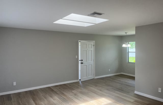 5302 South Lockwood Ridge Road - 5302 South Lockwood Ridge Road, Gulf Gate Estates, FL 34231