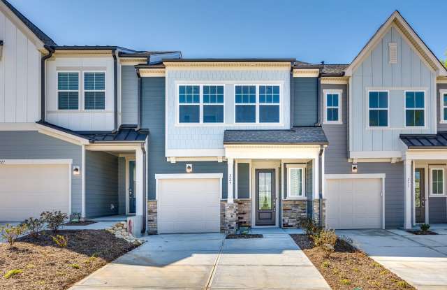 Fabulous 3 bed 2.5 bath townhome in Tega Cay! photos photos