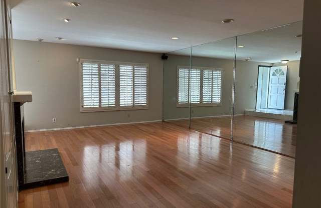 340 Spinnaker Way Gallery 3